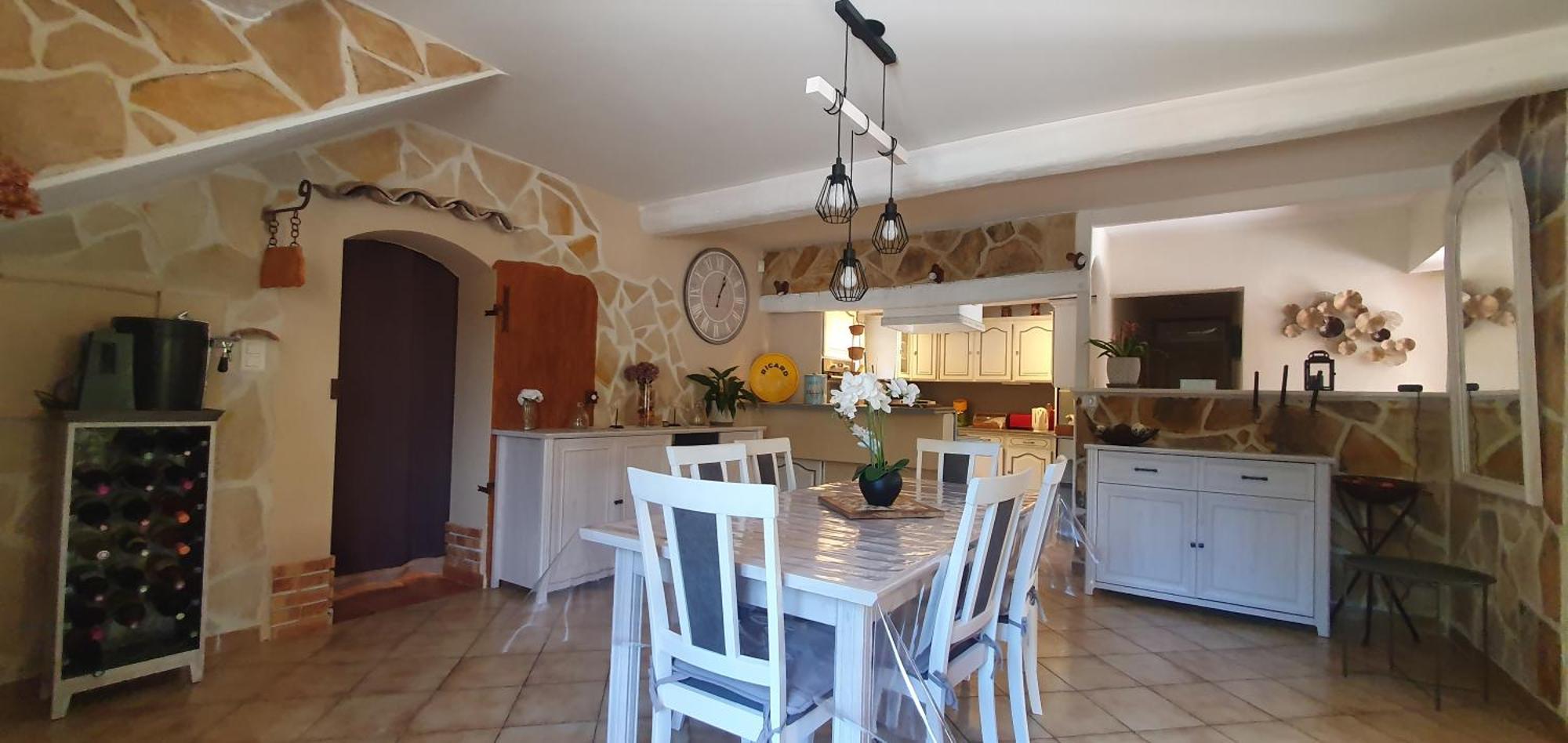 Vila Maison Familiale Avec Piscine Et Boulodrome Dans Le Luberon Caseneuve Exteriér fotografie