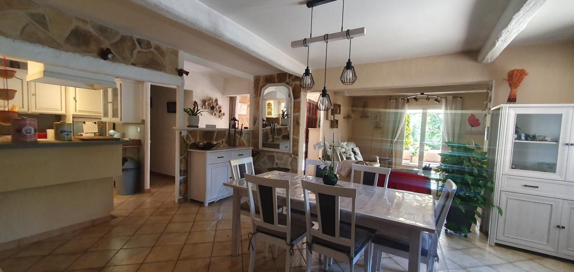 Vila Maison Familiale Avec Piscine Et Boulodrome Dans Le Luberon Caseneuve Exteriér fotografie