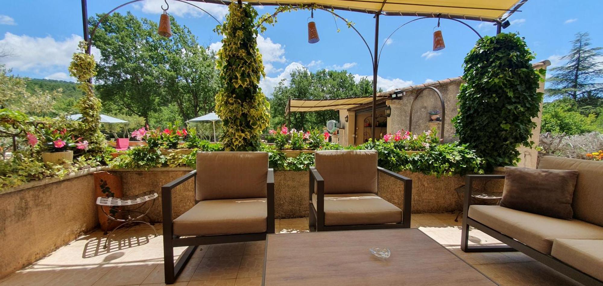 Vila Maison Familiale Avec Piscine Et Boulodrome Dans Le Luberon Caseneuve Exteriér fotografie